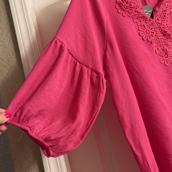 NWT Robert Louis blouse, size 3X - Picture 3 of 8